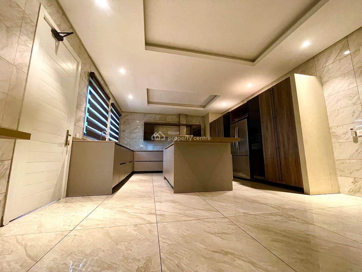 6 Bedroom House (villa), North Labone, Accra, House for Rent