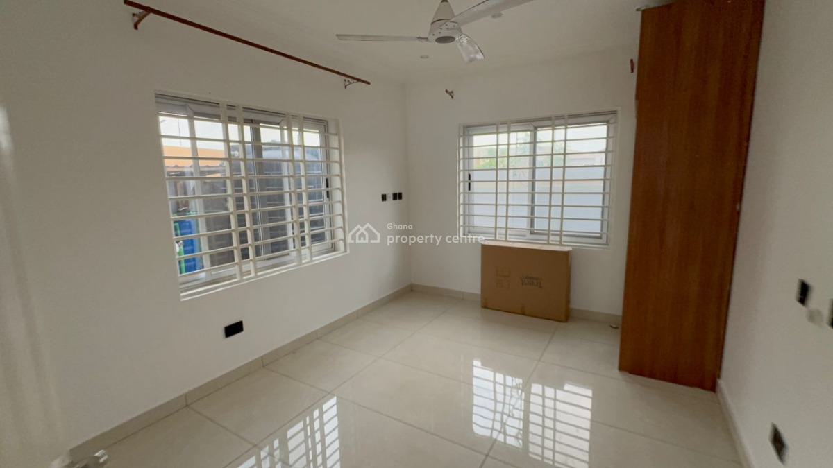 Executive 3 Bedroom, Oyarifa, La Nkwantanang Madina Municipal, Accra, Townhouse for Rent