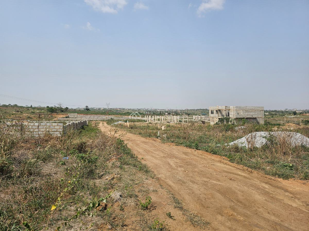 Captivating Half Plot Reduction at Tema Community 25, Community 25 Mall, Dawhenya, Tema, Accra, Mixed-use Land for Sale