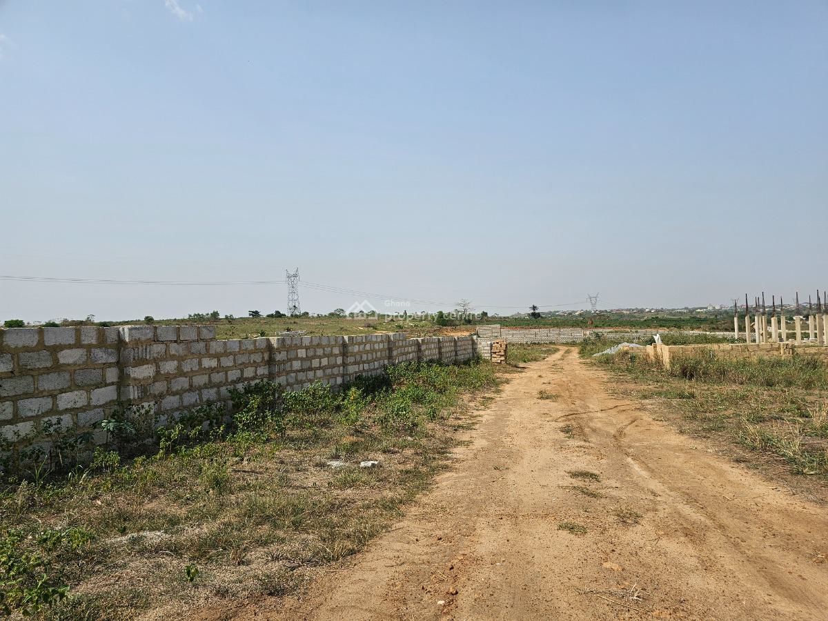 Developed and Limited Half Plots >>>>>, Tema Community 25 Cedar Court, Tema, Accra, Mixed-use Land for Sale
