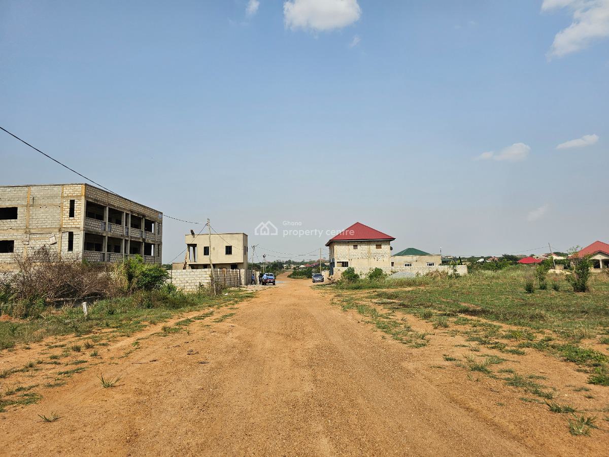 Developed and Limited Half Plots >>>>>, Tema Community 25 Cedar Court, Tema, Accra, Mixed-use Land for Sale