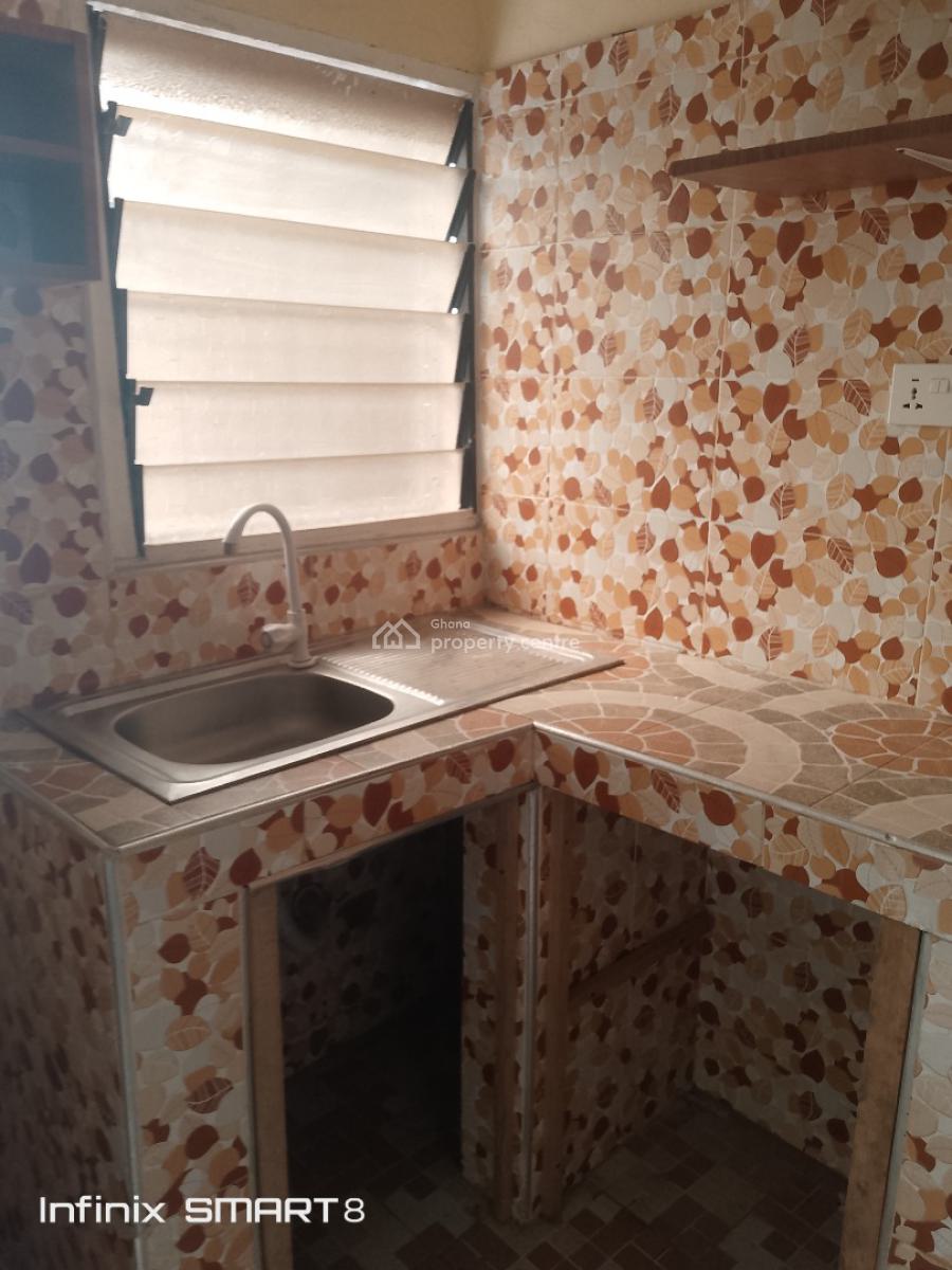 Singlroom Self Contain, Tse Addo Round About, Tse Addo, Accra, House for Rent