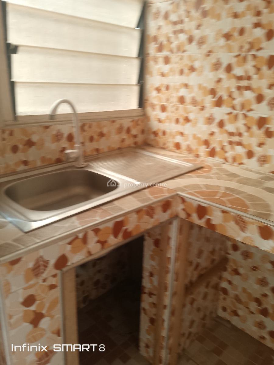 Singlroom Self Contain, Tse Addo Round About, Tse Addo, Accra, House for Rent