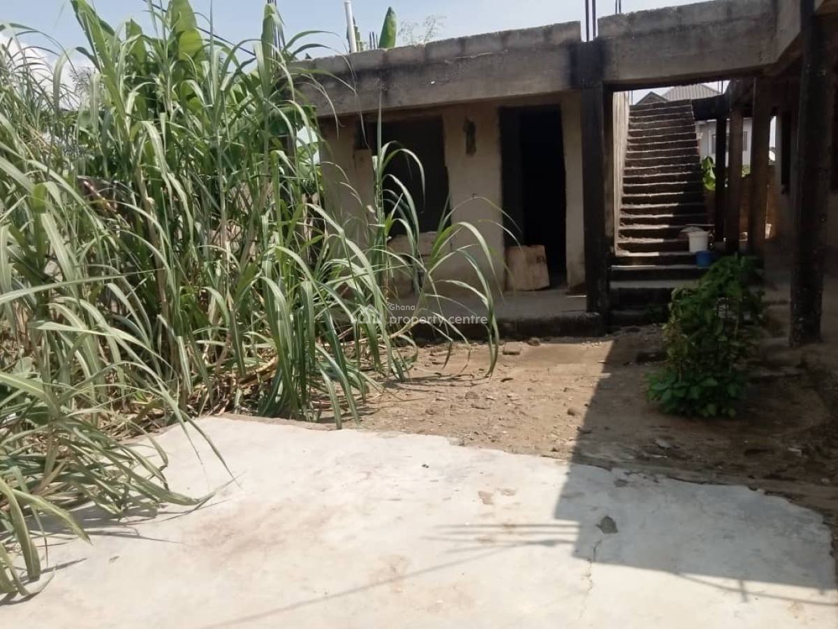 4 Units of Chamber and Hall at Ablekuma, Canada, Ablekuma South, Accra Metropolitan, Accra, Apartment for Sale
