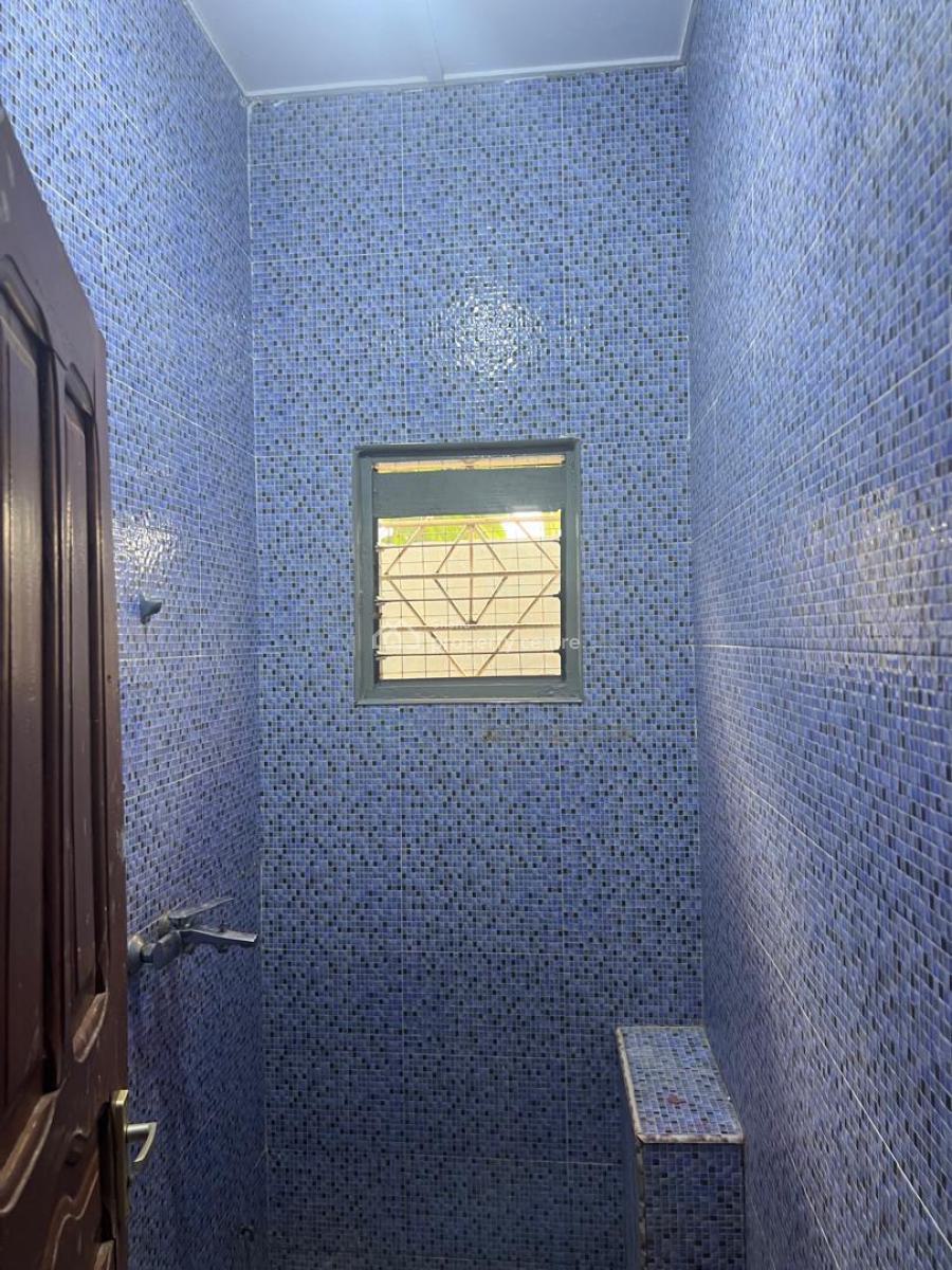 3 Bedrooms at Pokuase Amanfrom, Amanfrom Sda, Pokuase (pokoasi), Ga West Municipal, Accra, Detached Bungalow for Sale