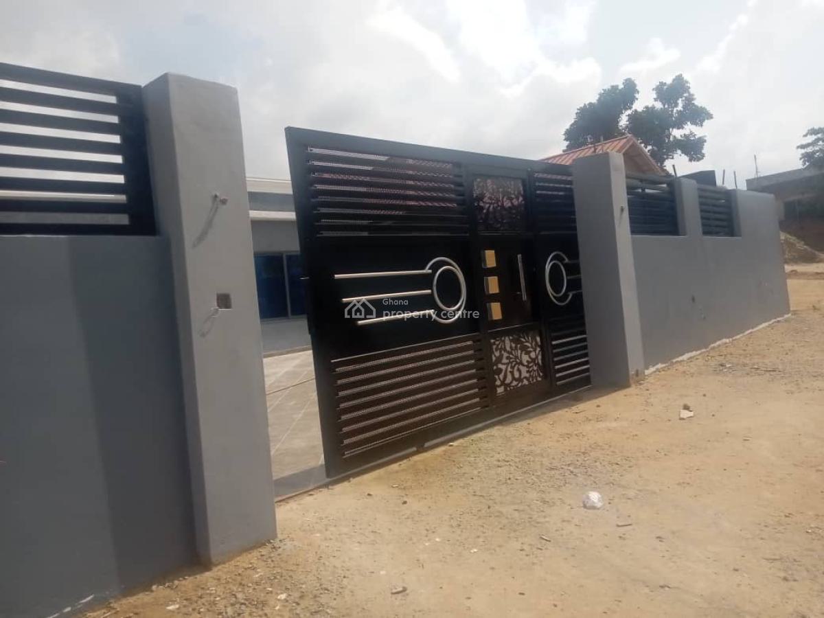 3 Bedrooms at Ablekuma Odumase, Odumase Junction, Ablekuma South, Accra Metropolitan, Accra, Detached Bungalow for Sale