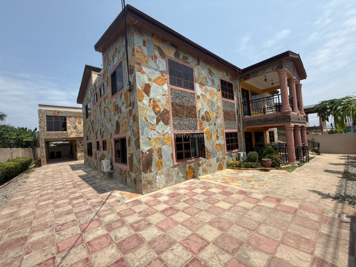 4 Bedrooms at Dansoman Exhibition, Exhibition Roundabout, Dansoman, Accra, Apartment for Rent