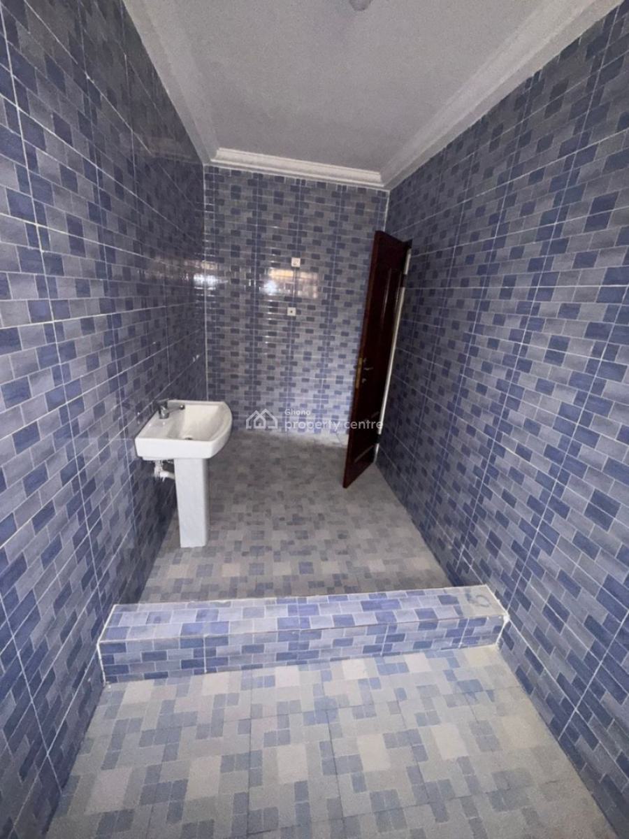 4 Bedrooms at Dansoman Exhibition, Exhibition Roundabout, Dansoman, Accra, Apartment for Rent