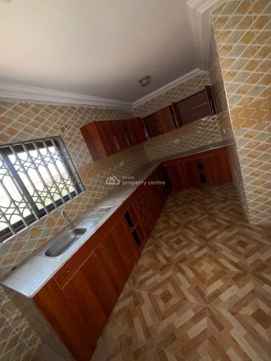 4 Bedrooms at Dansoman Exhibition, Exhibition Roundabout, Dansoman, Accra, Apartment for Rent
