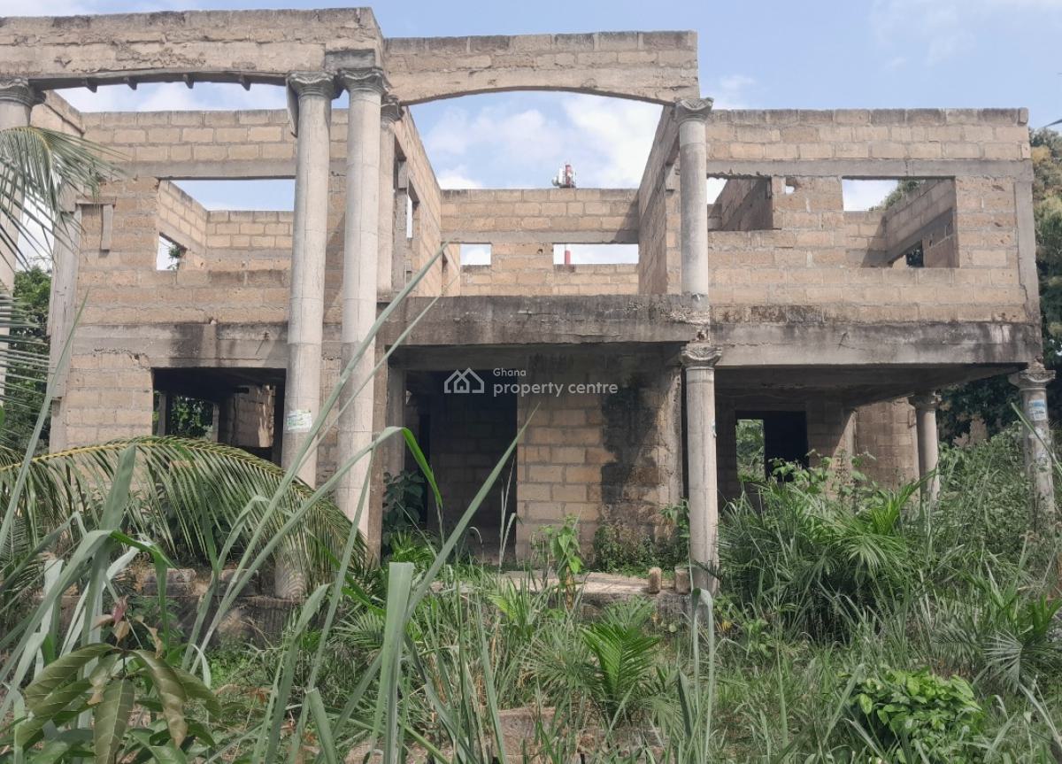 6 Bedrooms  ( 2 Minutes Walk From The Highway Road), Aputuogya, on Atonsu Road., Kumasi Metropolitan, Ashanti, House for Sale