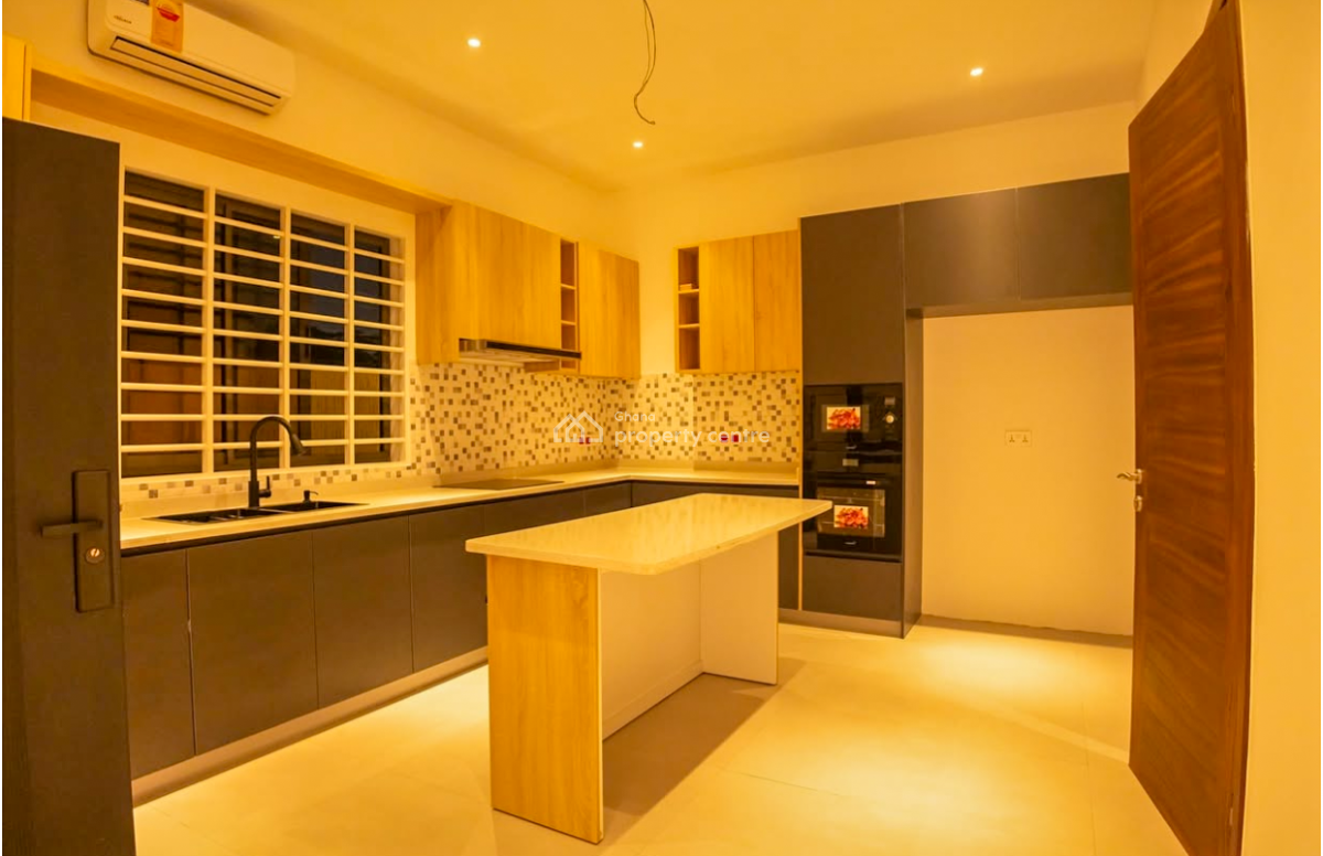 3 Bedroom Bungalow with Boys Quarters, Sakumono, Tema, Accra, Detached Bungalow for Sale