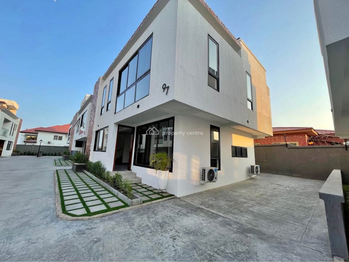 3 Bedrooms Townhouse in a Gated Community with Swimming Pool, Tseaddo, East Airport, Airport Residential Area, Accra, Townhouse for Rent