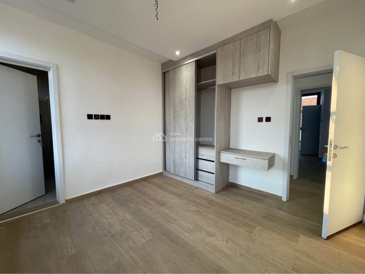 3 Bedrooms Townhouse in a Gated Community with Swimming Pool, Tseaddo, East Airport, Airport Residential Area, Accra, Townhouse for Rent