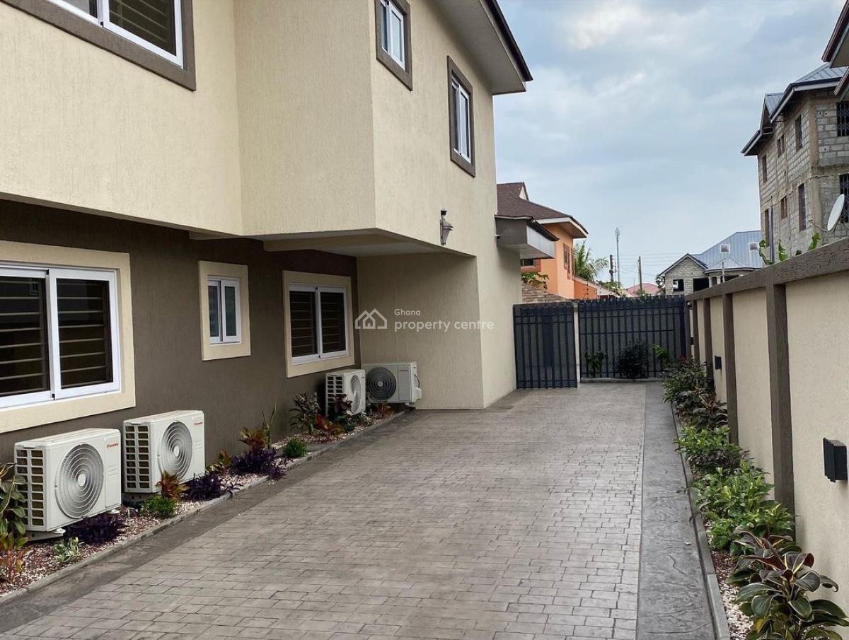 Fully Detached 4 Bedroom Duplex with Staff Quarters, Mahama Road, East Airport, Airport Residential Area, Accra, Detached Duplex for Sale