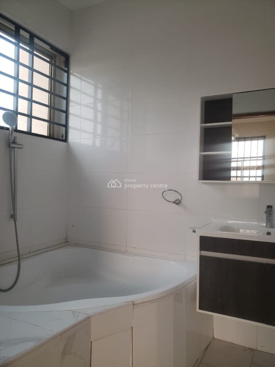 3 Bedroom Apartment, Mahama Road, East Airport, Airport Residential Area, Accra, Apartment for Rent