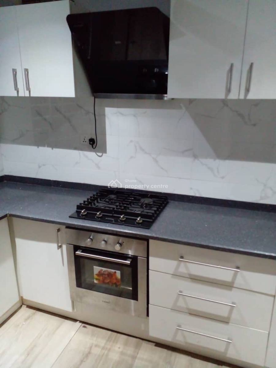 3 Bedroom Semi Furnished Apartment, Mahama Road, East Airport, Airport Residential Area, Accra, Apartment for Rent