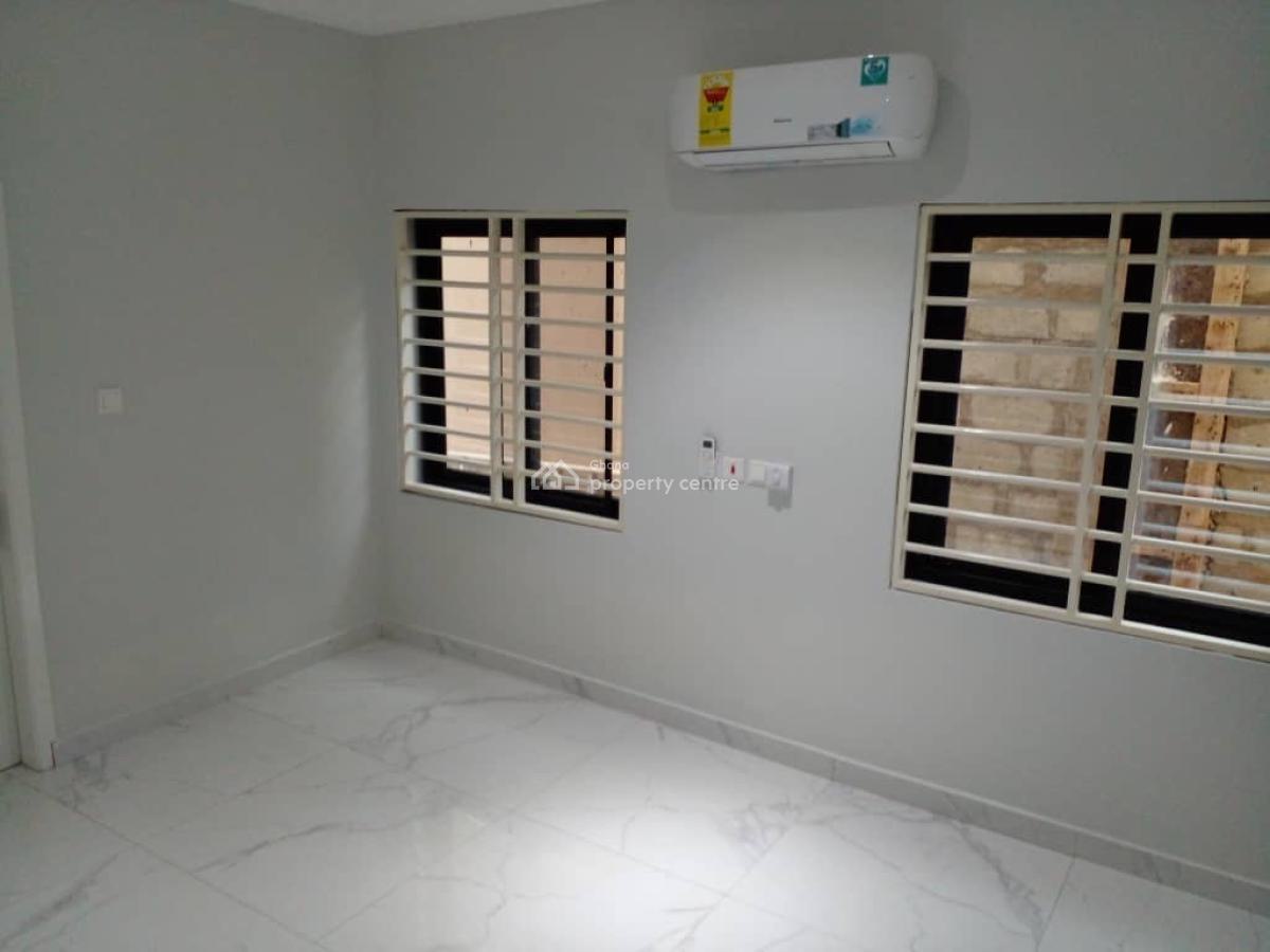 3 Bedroom Semi Furnished Apartment, Mahama Road, East Airport, Airport Residential Area, Accra, Apartment for Rent