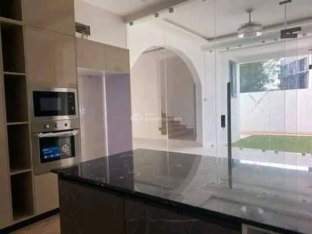 Ultra Modern 5bedroom Townhouse @ Airport, Airport Residential Area, Accra, Townhouse for Sale