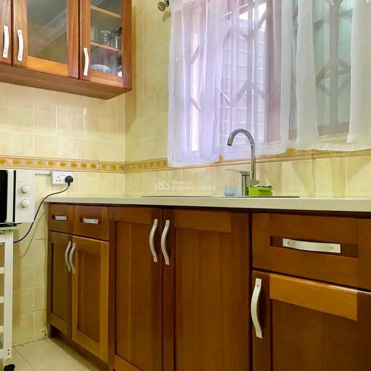 Fully Furnished Chamber and Hall @ Adjringanor, Adjiringanor, East Legon, Accra, Apartment Short Let