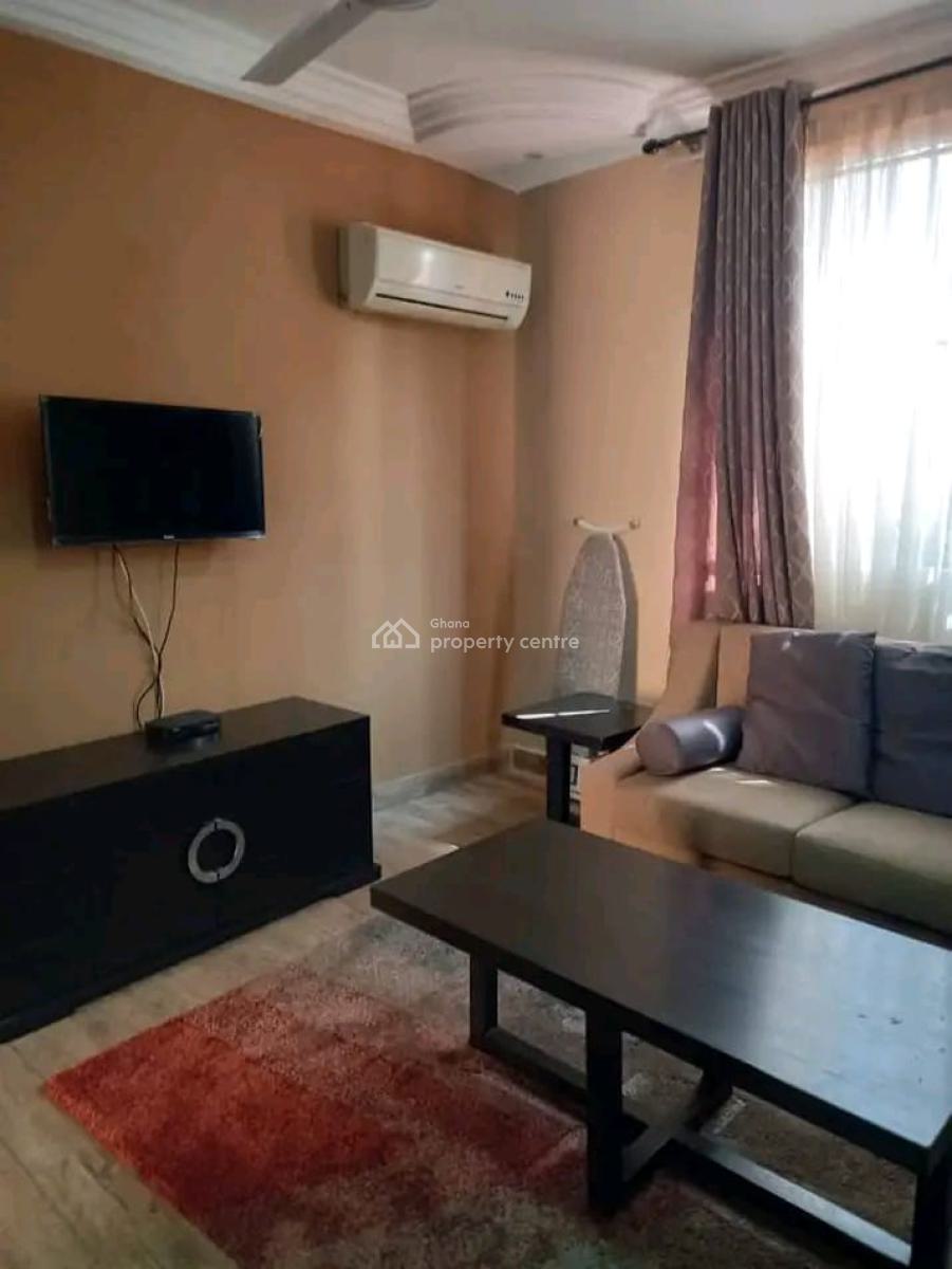 Fully Furnished Chamber and Hall @ Kisseman, Kisseman, Ga East Municipal, Accra, Apartment Short Let