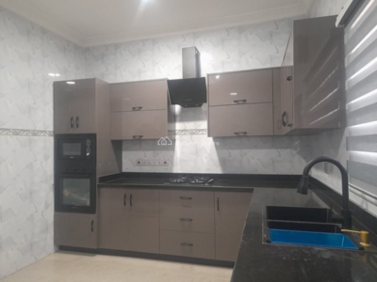 Fully Furnished 3 Bedroom with Neat Interior Decor., Sakumono Road, Spintex, Accra, Detached Bungalow for Sale