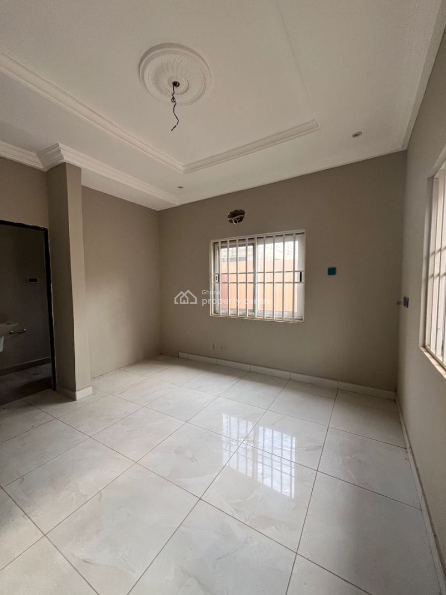3 Bedrooms House, Oyarifa, La Nkwantanang Madina Municipal, Accra, Detached Bungalow for Sale