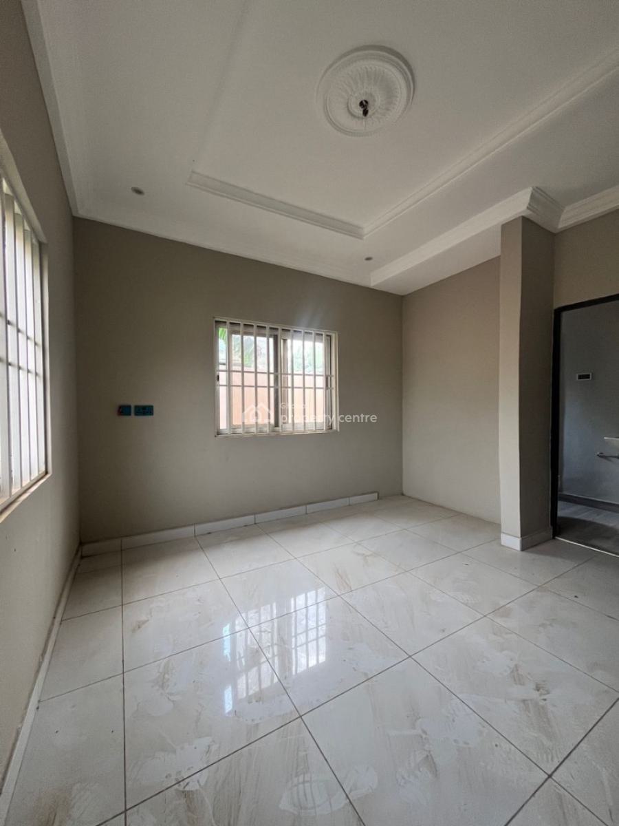 3 Bedrooms House, Oyarifa, La Nkwantanang Madina Municipal, Accra, Detached Bungalow for Sale