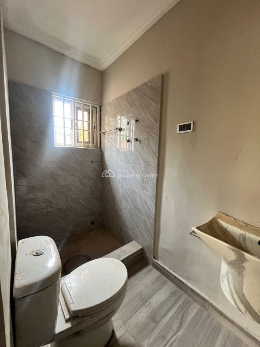3 Bedrooms House, Oyarifa, La Nkwantanang Madina Municipal, Accra, Detached Bungalow for Sale