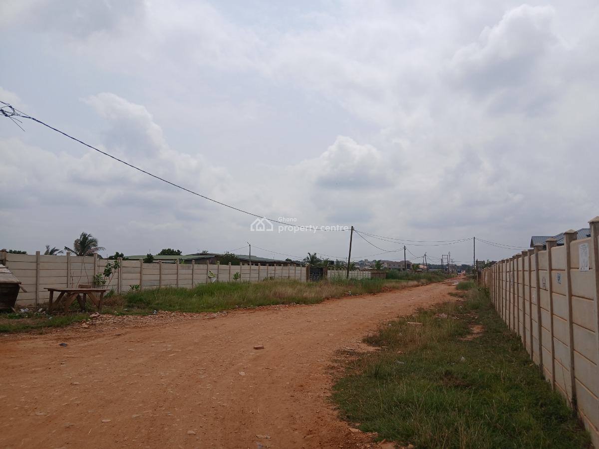 Luxurious !!!!!! Authentic Lands at Tema Community 25, Community 25 Mall, Dawhenya, Tema, Accra, Mixed-use Land for Sale