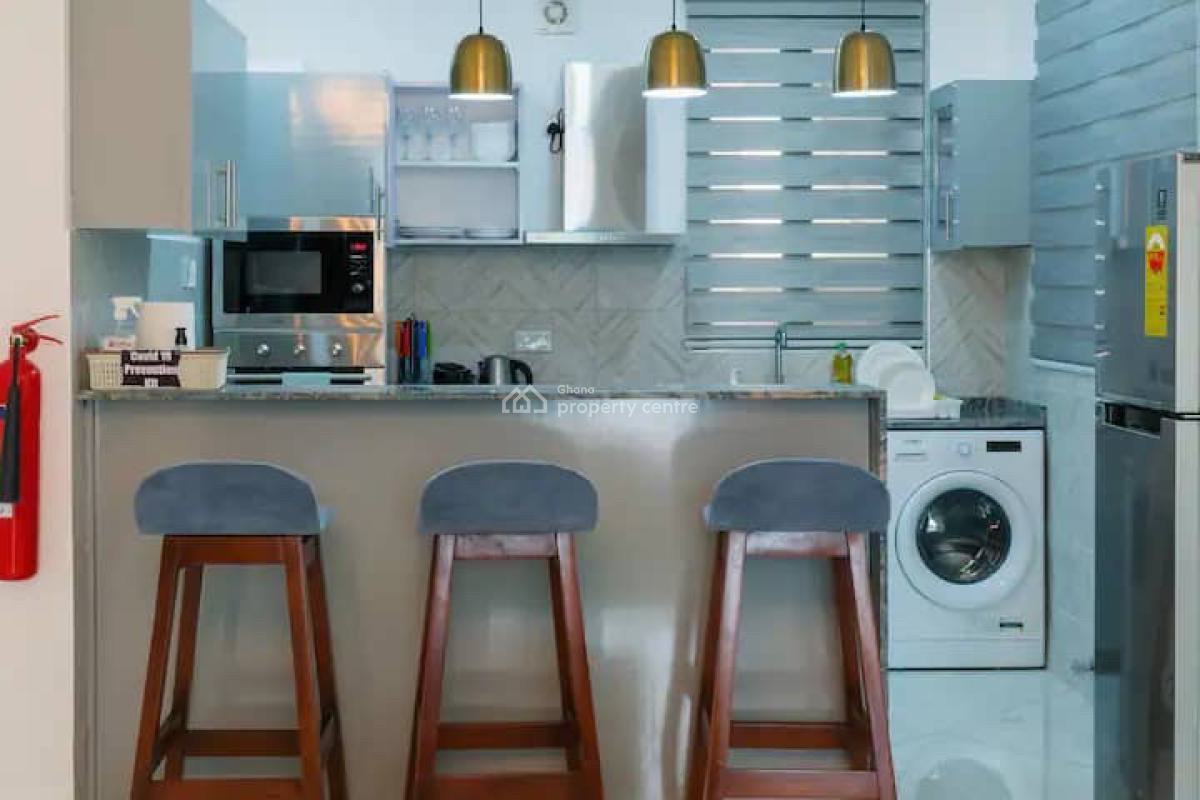 Furnished 2 Bedroom Apartment with Gym and Cafe, East Airport, Airport Residential Area, Accra, Apartment for Rent