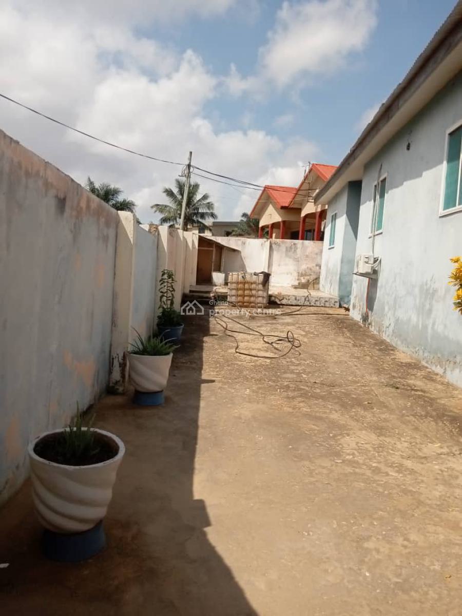 5 Bedrooms at Anyaa, Anyaa Bethesda, Awoshie, Ga Central Municipal, Accra, Detached Bungalow for Sale