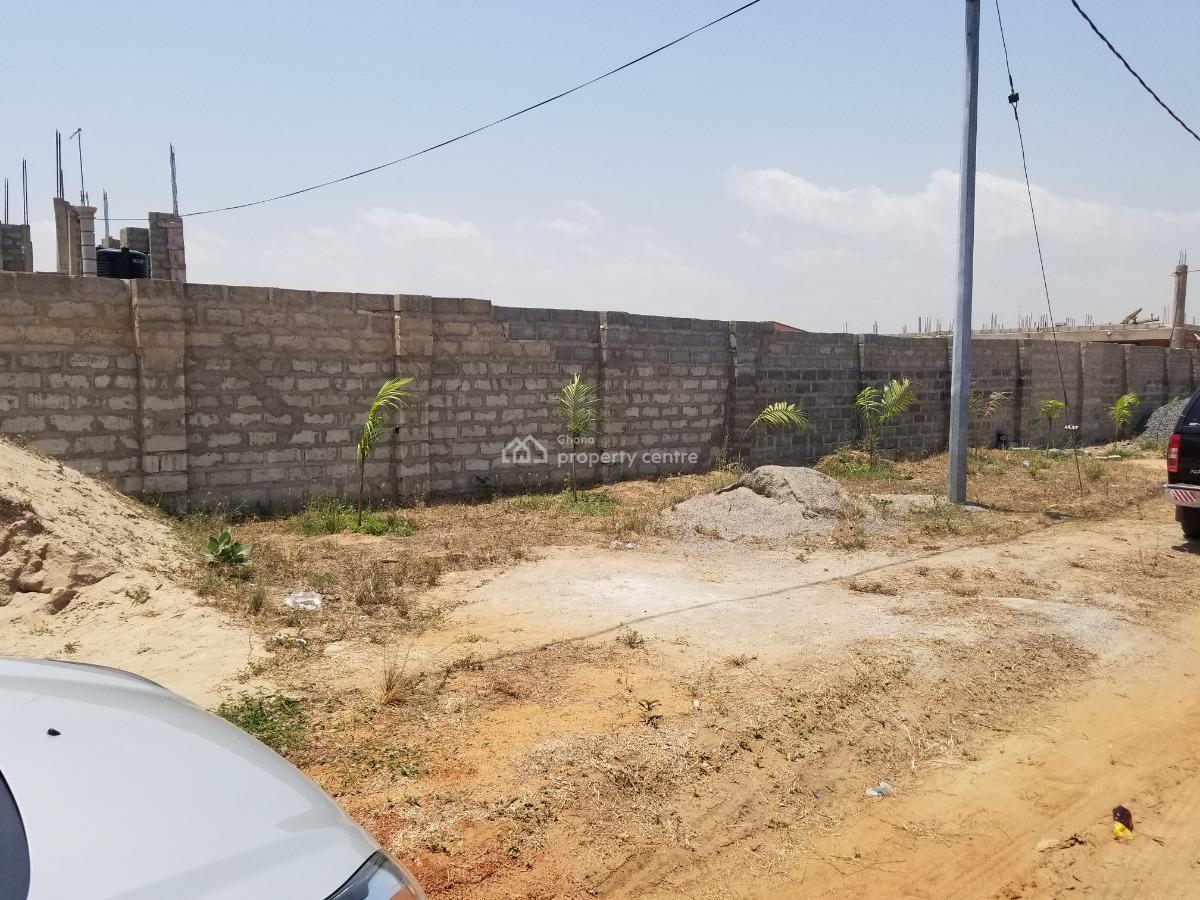 Build in Cedar Court, Tema C25---residential & Commercial Plot, Devtraco Road, Community 25, Tema, Accra, Mixed-use Land for Sale