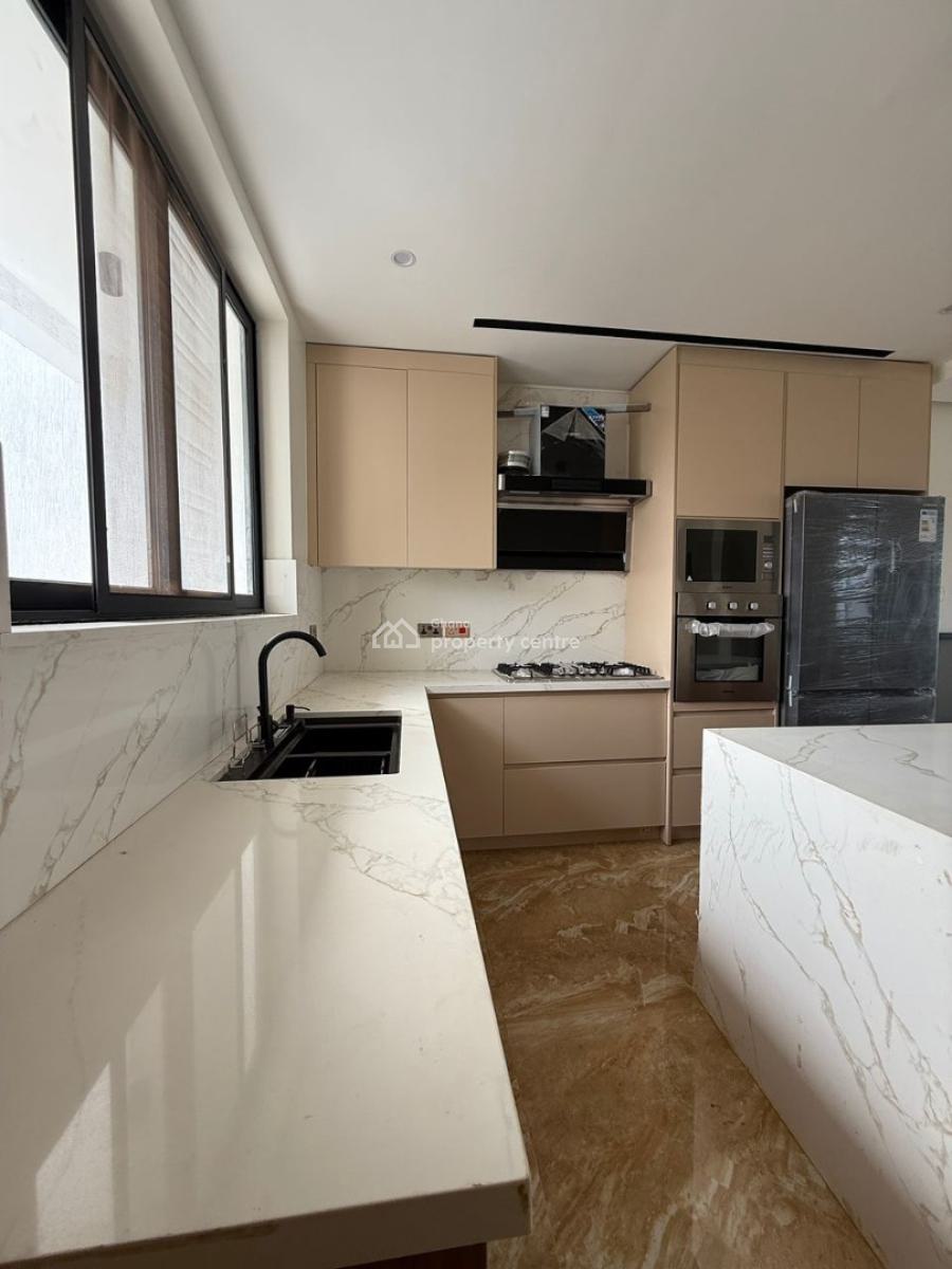 Executive  All En-suite 4 Bedroom, East Airport, Airport Residential Area, Accra, House for Sale