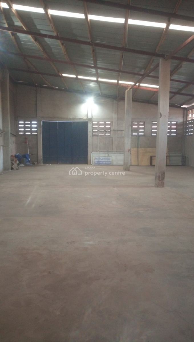Were Space in a Prime Location Facing The Main Road, After Shell Signboard Traffic Light, Spintex, Accra, Warehouse for Rent