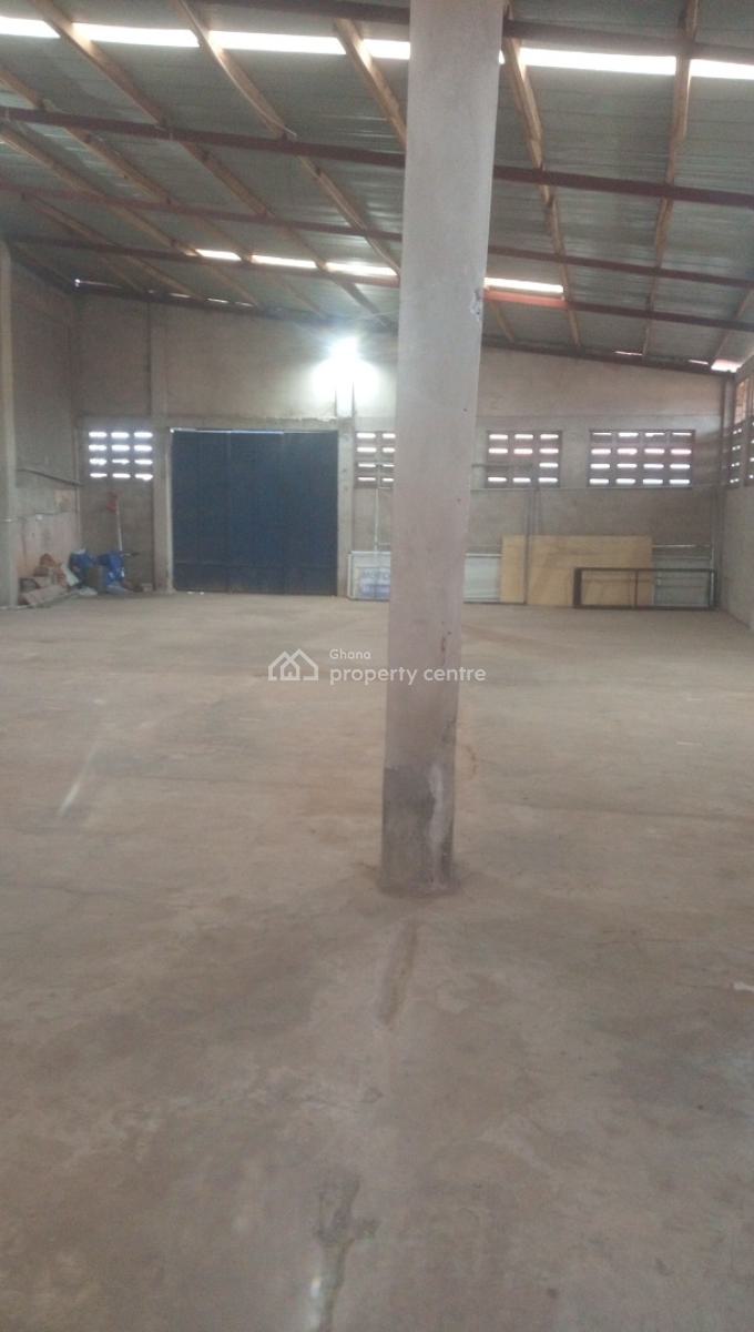 Were Space in a Prime Location Facing The Main Road, After Shell Signboard Traffic Light, Spintex, Accra, Warehouse for Rent