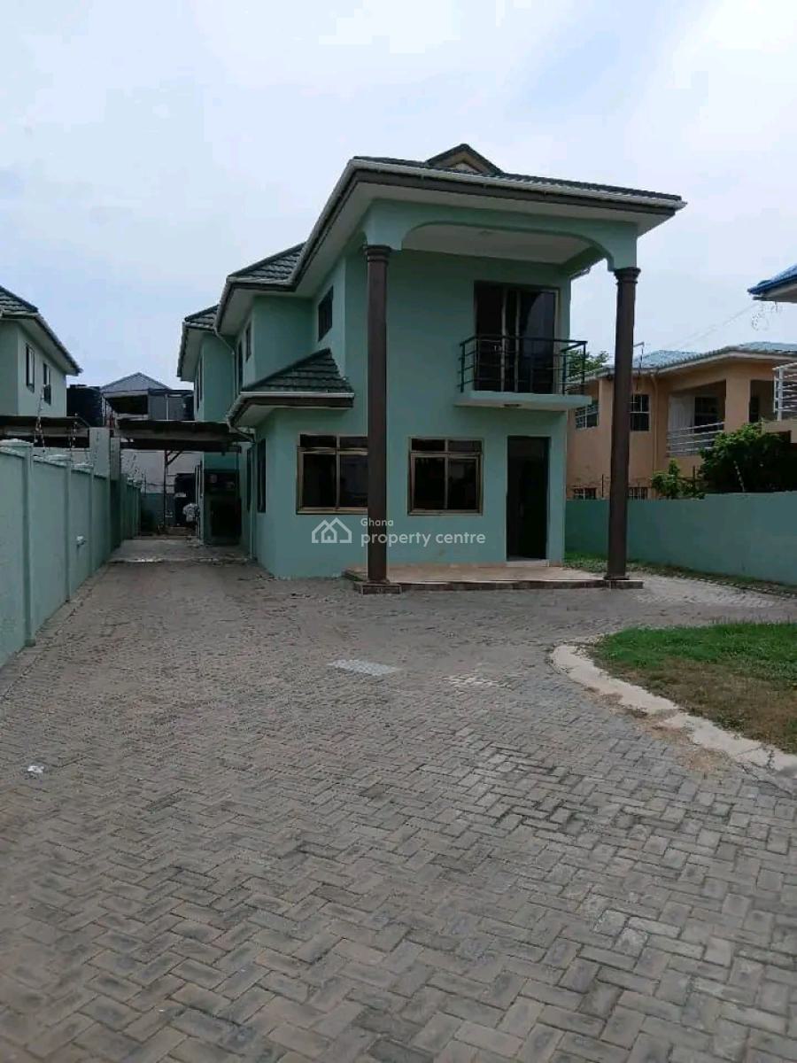 Executive 4-bedroom Duplex House @ Osu, Osu, Accra, House for Rent