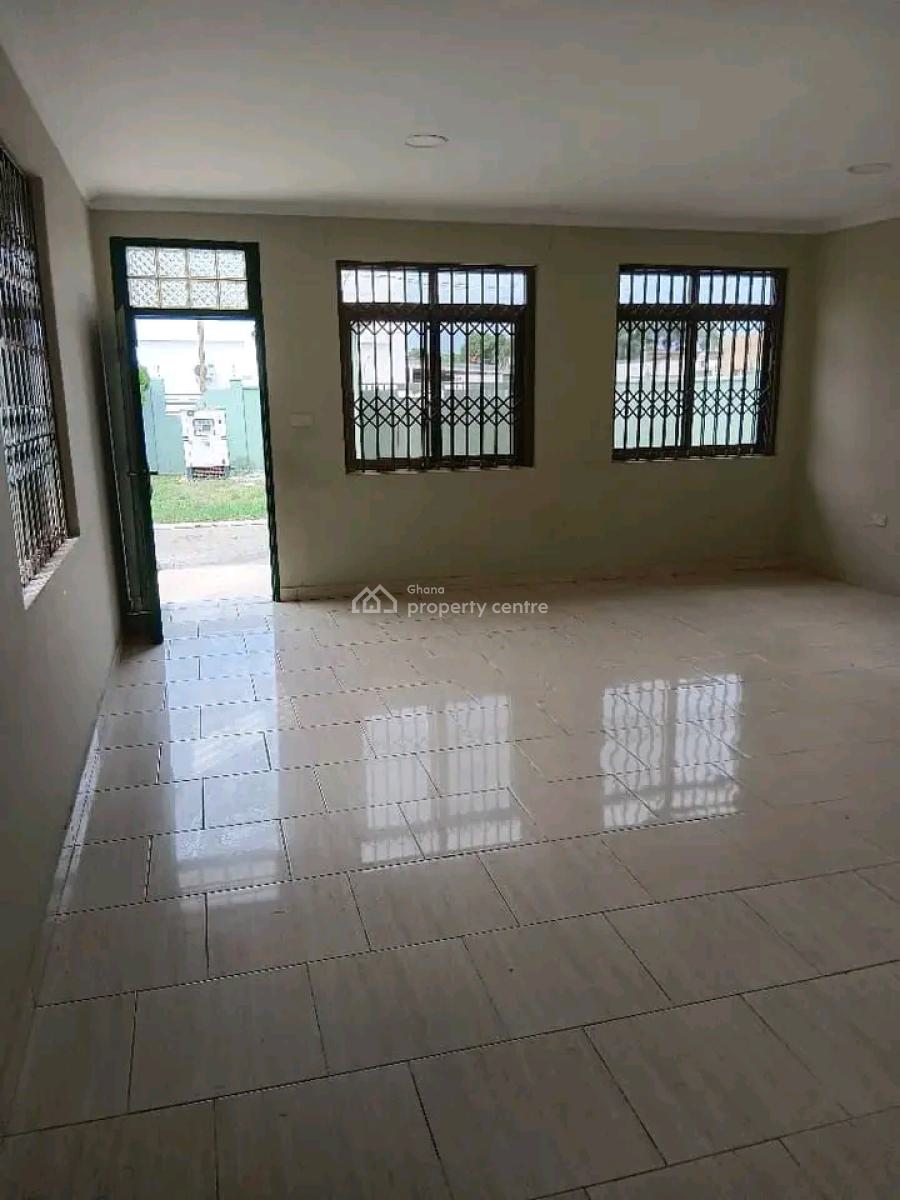 Executive 4-bedroom Duplex House @ Osu, Osu, Accra, House for Rent