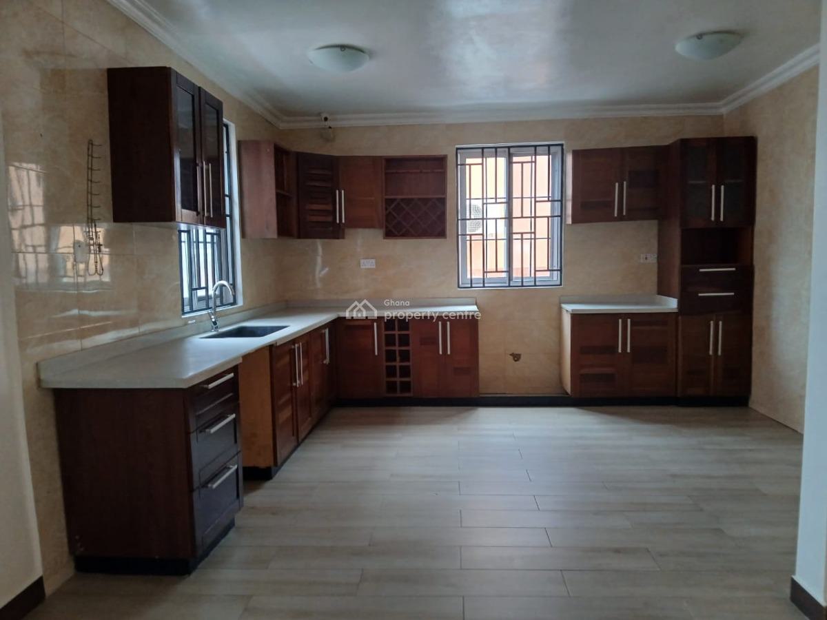 Executive 4-bedroom Duplex House @ Achimota Hill, Achimota, Accra, House for Sale