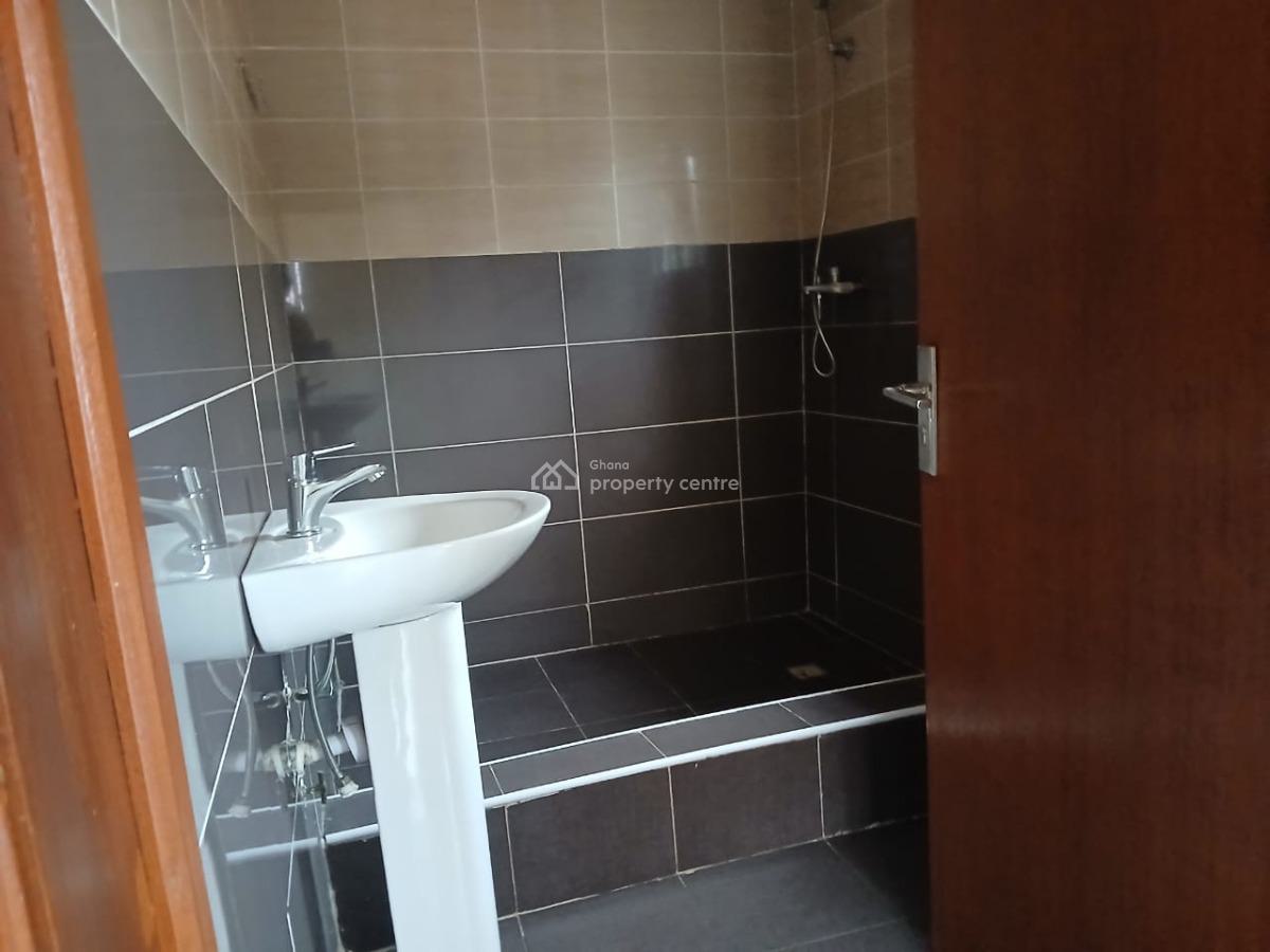 Executive Newly Built 4 Bedroom Semi Detached House @ Pantang, Pantang, Adenta Municipal, Accra, House for Sale