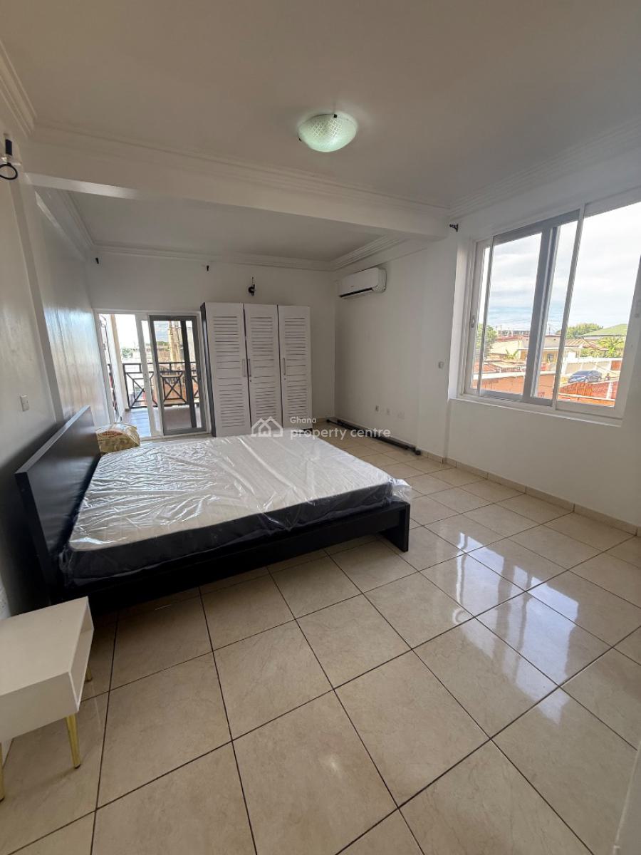 2 Bedrooms Furnished in Osu, Oxfords Street, Osu, Accra, Apartment for Rent