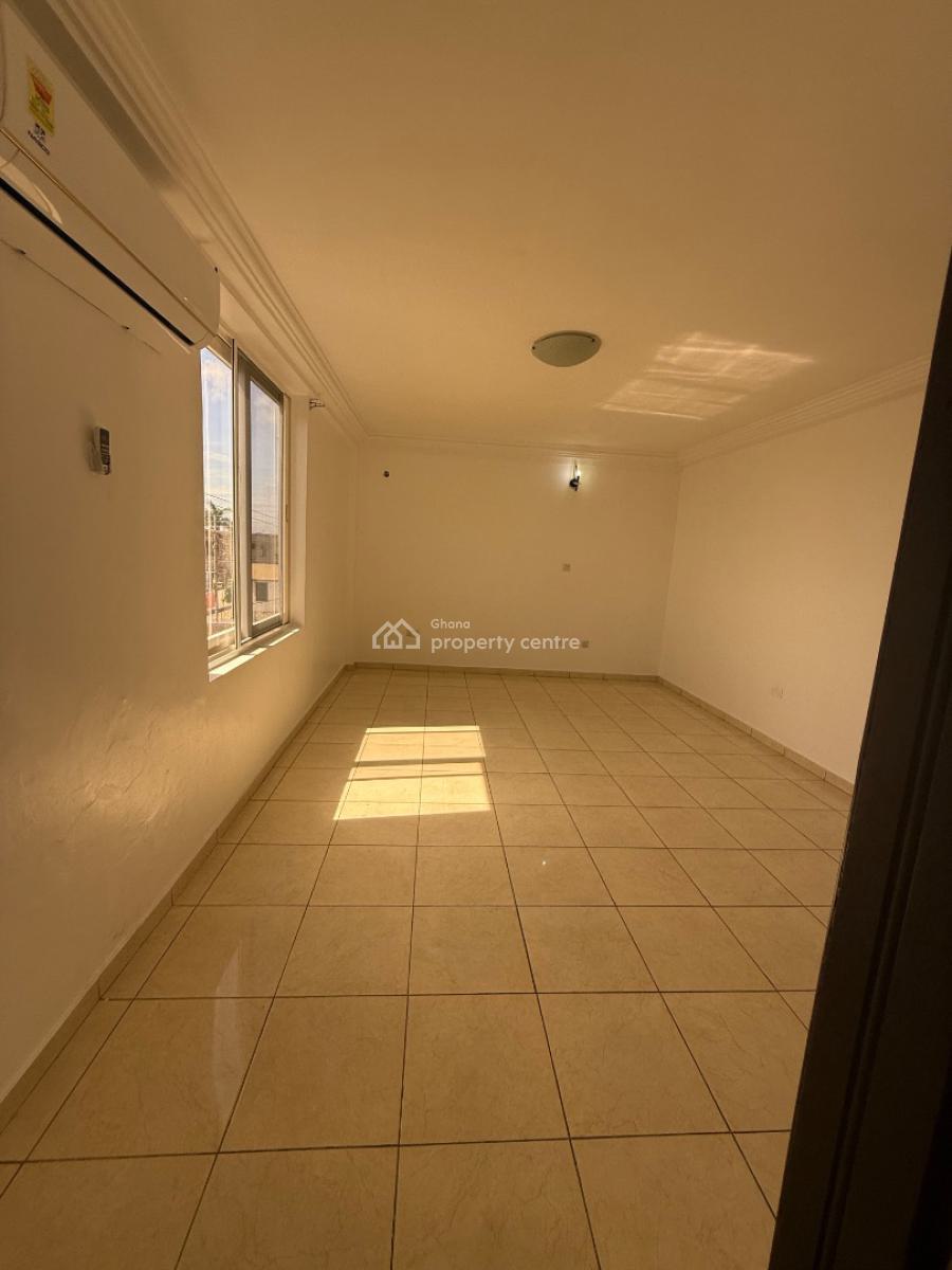 2 Bedrooms Furnished in Osu, Oxfords Street, Osu, Accra, Apartment for Rent