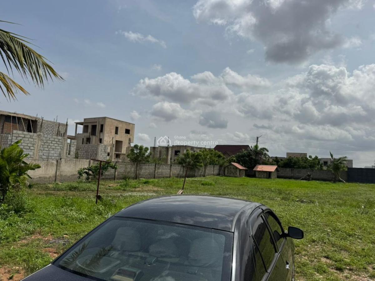 3 Bedrooms House on 1 Acres of Land East Legon Hills, Ga West Municipal, Accra, House for Sale