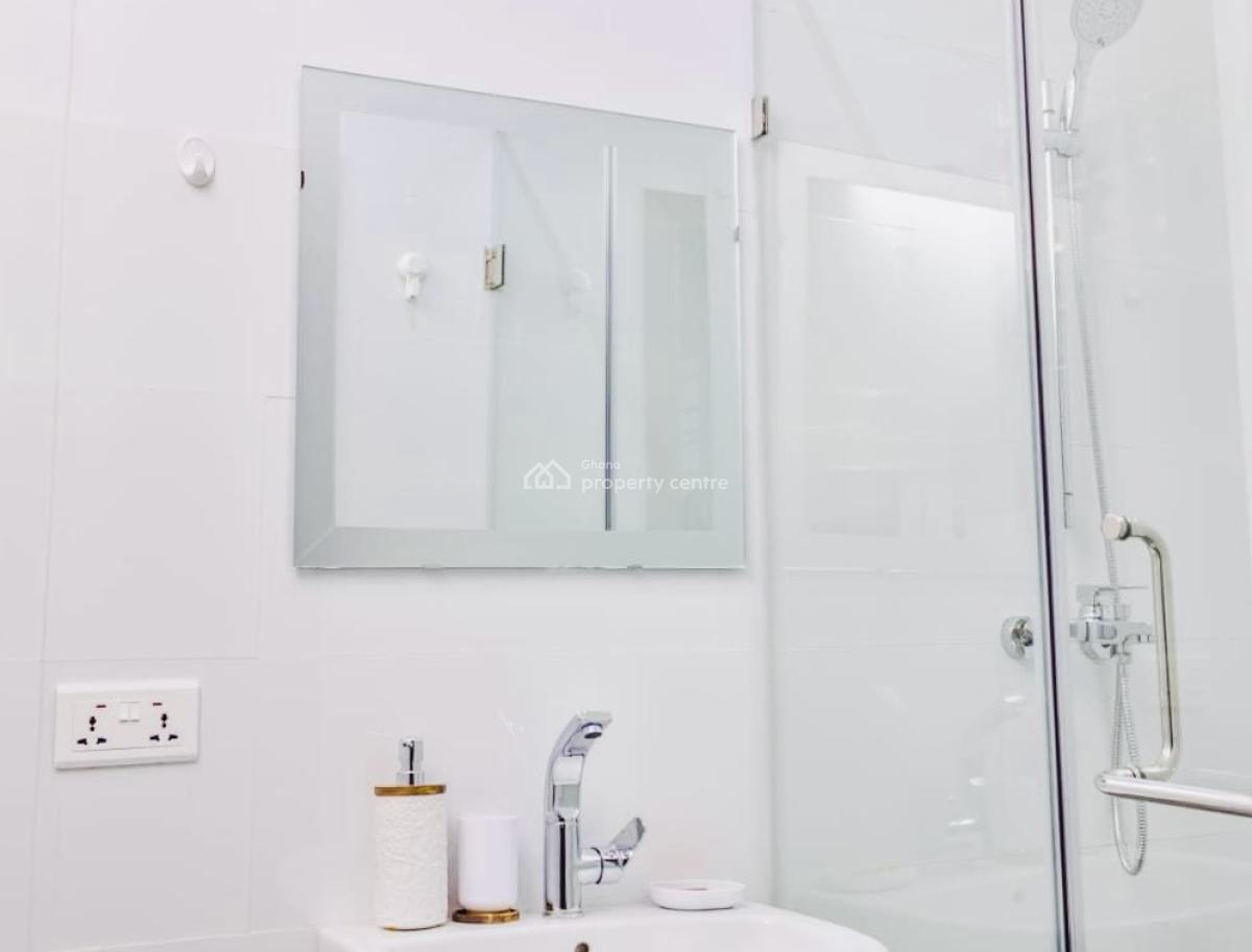 East Airport 3 Bedrooms Furnished, Palace Mall, East Airport, Airport Residential Area, Accra, Townhouse for Rent