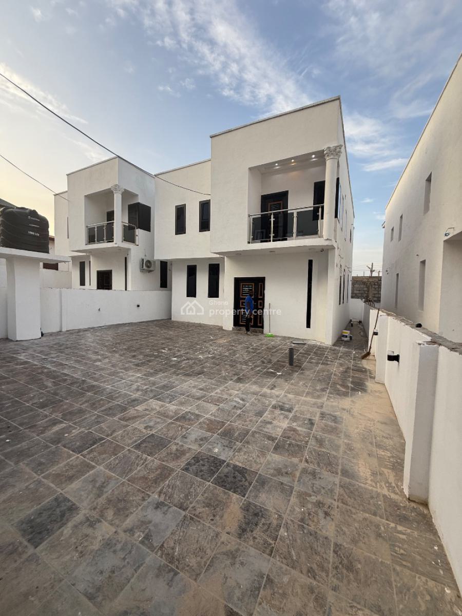 4 Bedrooms House in Ashorman Estate, Ashorman Estate, Ga South Municipal, Accra, House for Sale