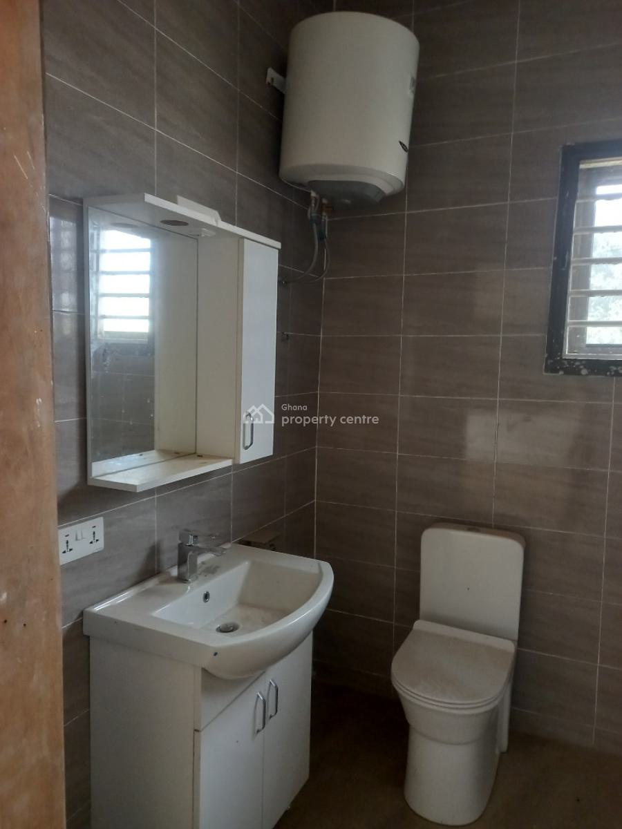 5 Bedrooms, Sasa, After Kronum Afrancho., Afigya-kwabre, Ashanti, House for Sale