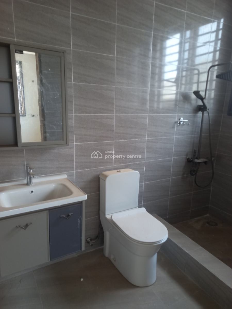 5 Bedrooms, Sasa, After Kronum Afrancho., Afigya-kwabre, Ashanti, House for Sale