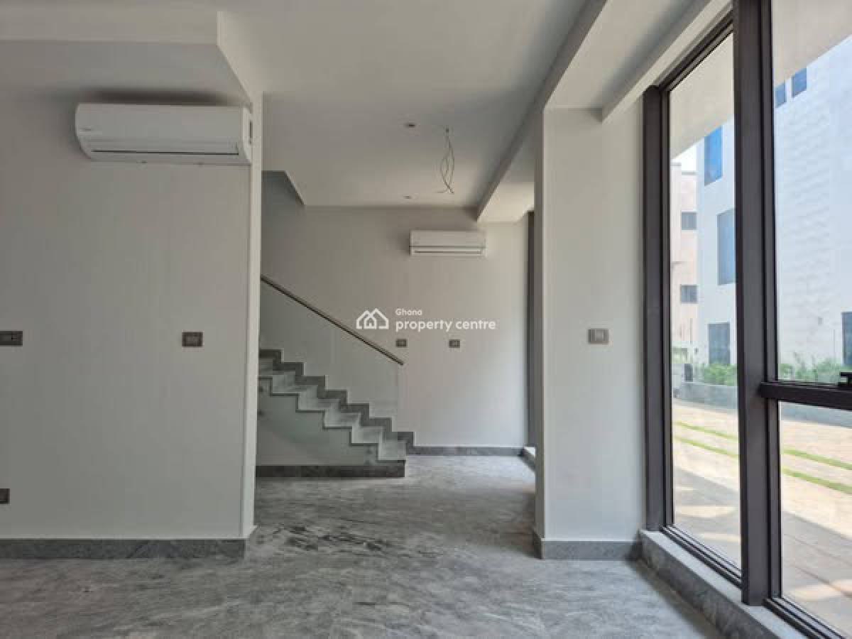 Executive Newly Built Gated Community 4 Bedroom, Cantonments, Accra, Townhouse for Rent