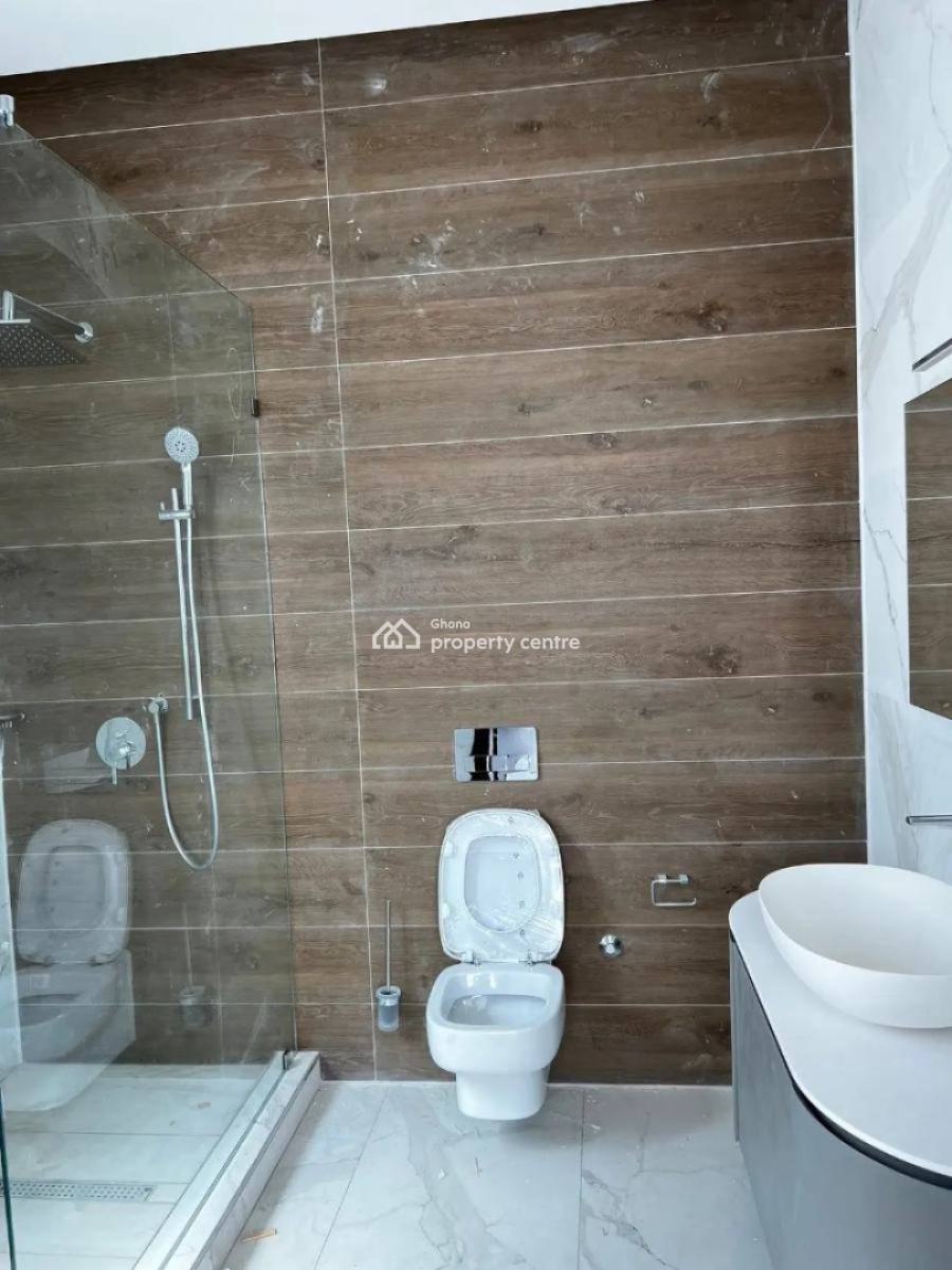 Executive Newly Built Gated Community 4 Bedroom, Cantonments, Accra, Townhouse for Rent