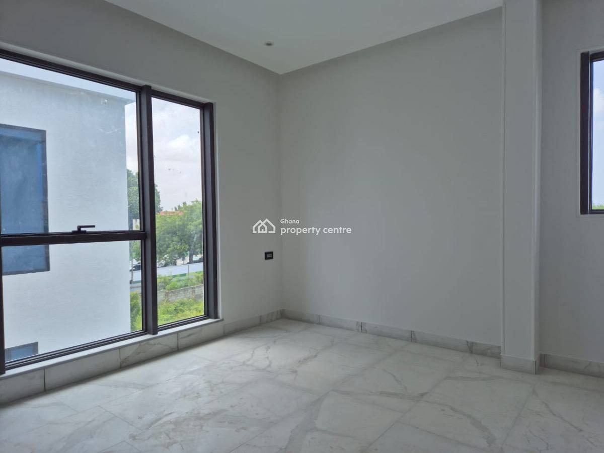 Executive Newly Built Gated Community 4 Bedroom, Cantonments, Accra, Townhouse for Rent