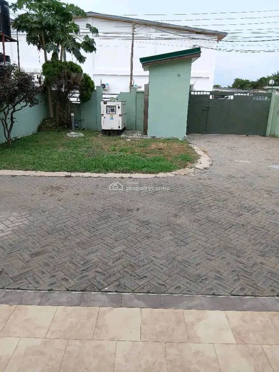 Executive 4 Bedroom, Osu, Accra, House for Rent